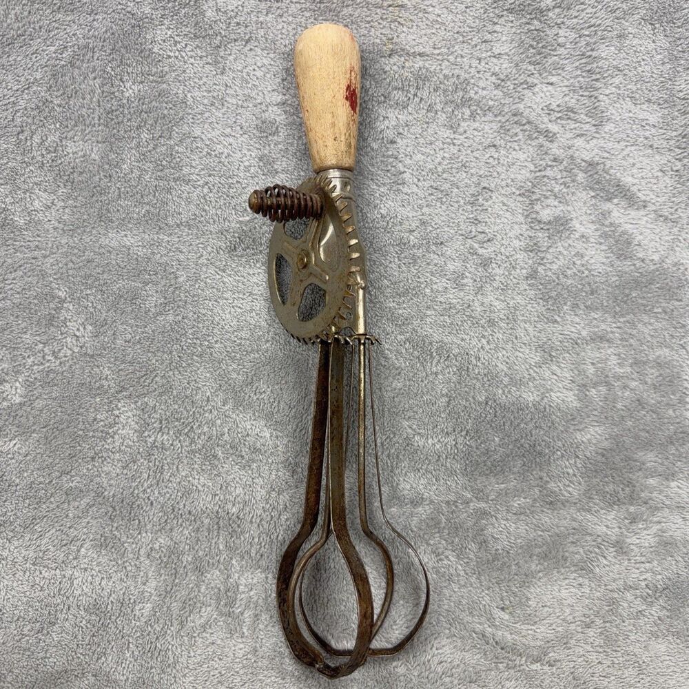 Vintage A & J Red Handle Egg Beater Hand Mixer Made in America Steel Works 1923